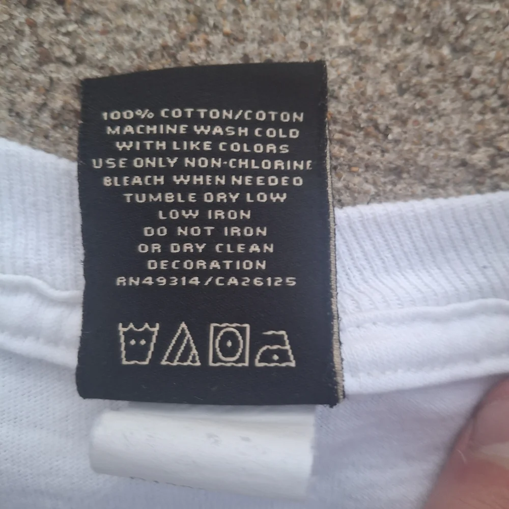 Vintage Enchantment of the Seas Crew T-shirt - Picture 4 of 4